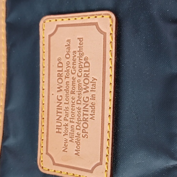 Hunting World- 2 REHAB Bags - Picture 9 of 12